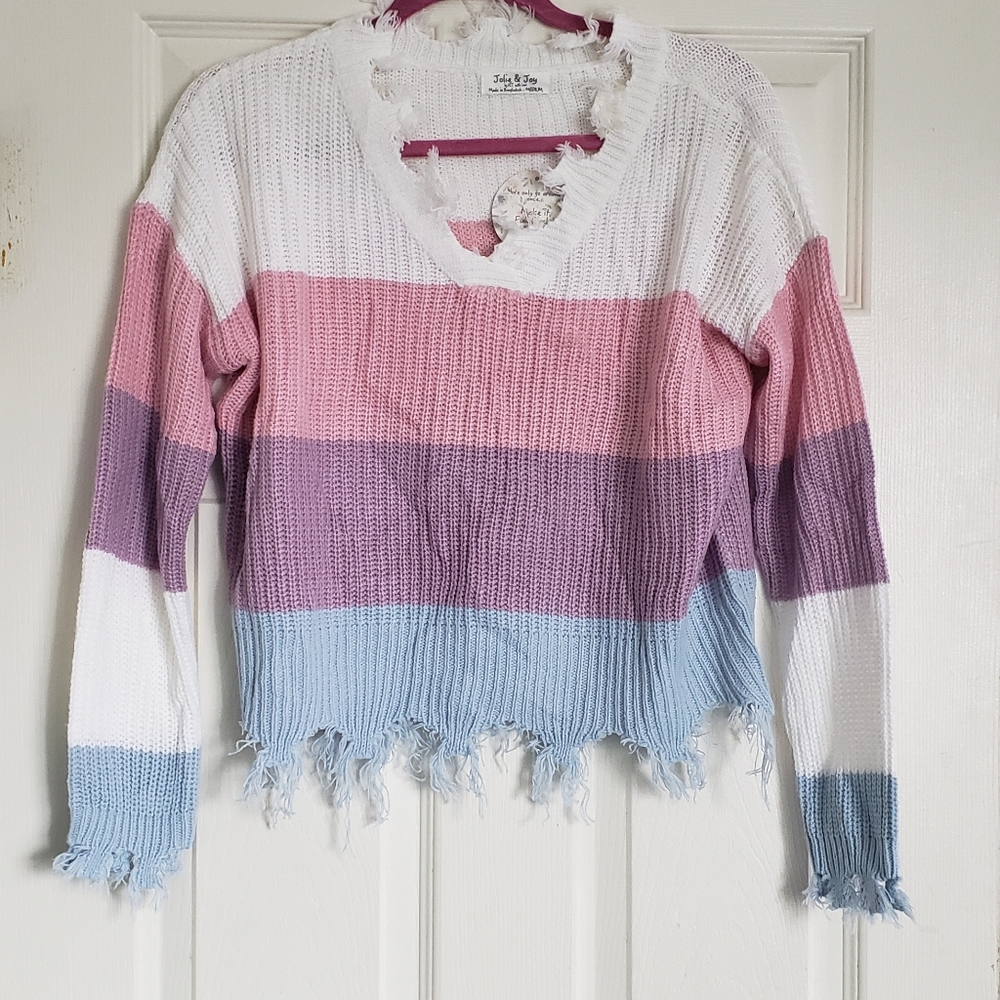 Pink and Purple V-Neck Sweater with Knit Texture